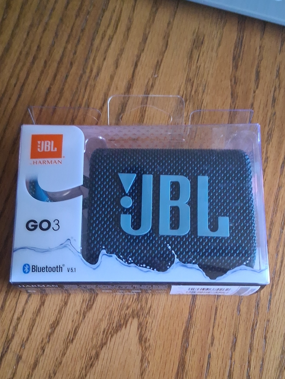 JBL Teal Bluetooth Speaker New - Picture 2 of 2